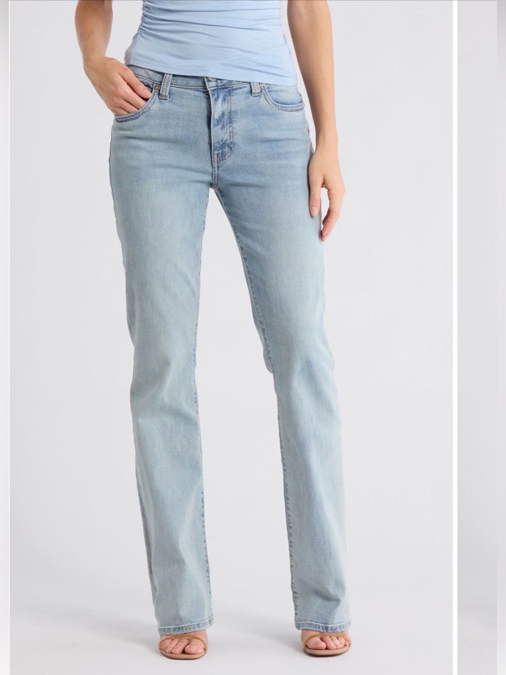 KUT from the Kloth lightWash Nicole Bootcut Women’s Jeans NWT size 12